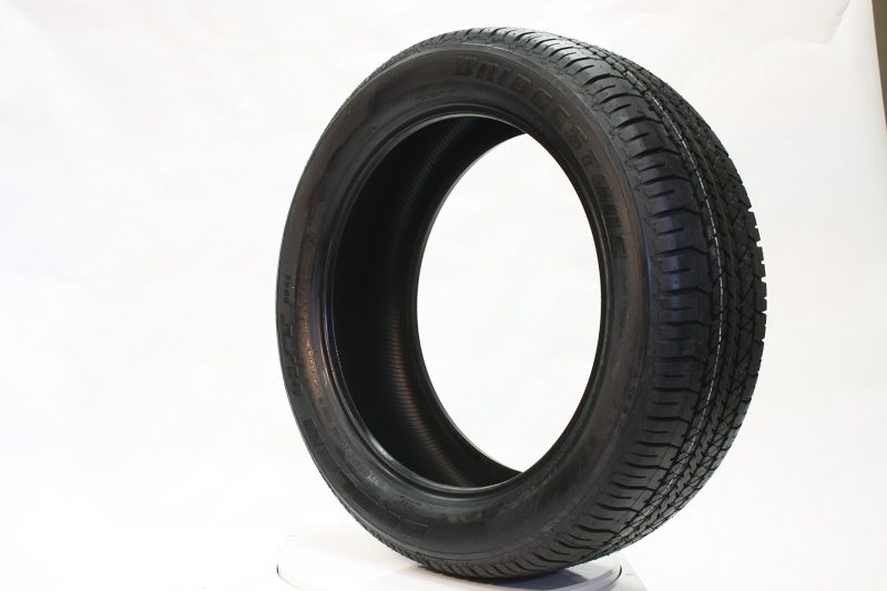 Bridgestone Dueler H/T 684II Highway Terrain SUV Tire P255/70R18 112 T (55106)